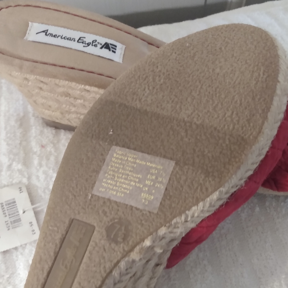 Sandals - Picture 2 of 6